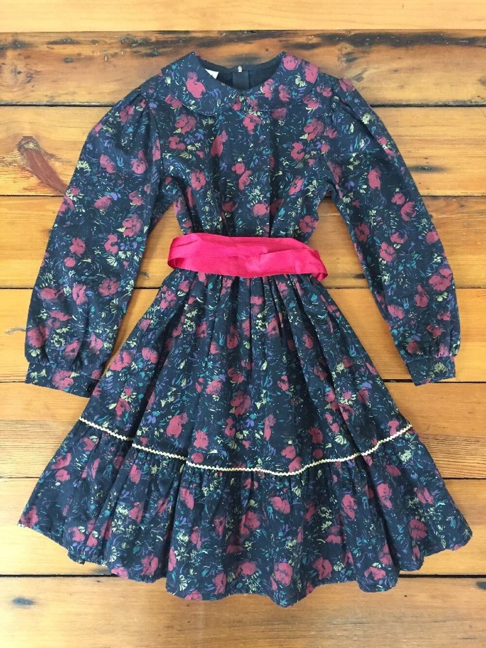 Vintage Loki Denmark Black Red Floral Cotton Long Sleeve Zip Up Girls Dress 26"